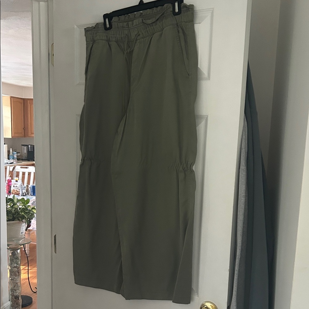 LOFT Olive Wide-Leg Drawstring Cargo Pants